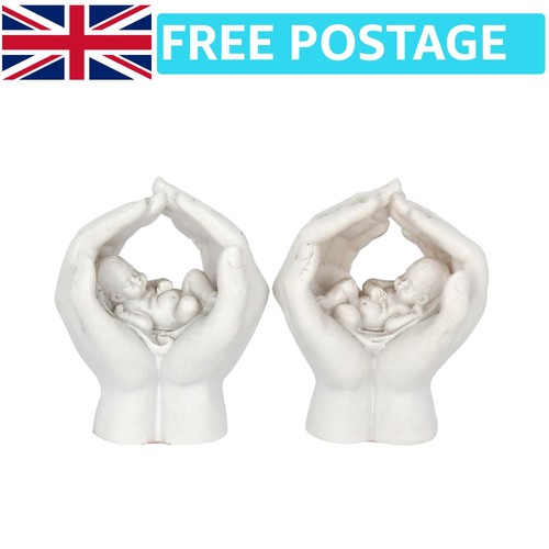 Charming baby angel - hands,