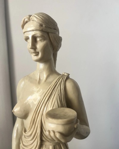 Ebe goddess marble dust - r.b.,