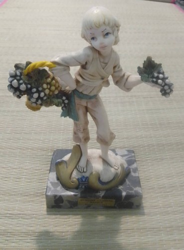 Simonelli grape seller - grape,