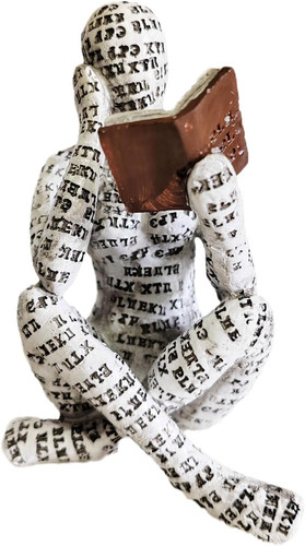 Bookworm,Bookshelf